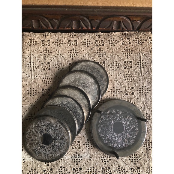 Medallion-Silver Coasters 6pc with Base - Picture 2 of 8